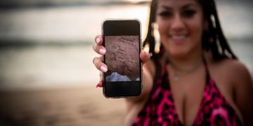 7 Aplicativos Essenciais para Turistas no Brasil em 2025 - Cover Image