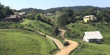 Turismo Rural no Brasil: Roteiros Autênticos e Experiências Únicas - Cover Image