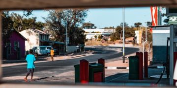 Petrobras Reduz Preços: Gasolina e Diesel Mais Baratos a Partir da Próxima Semana - Cover Image