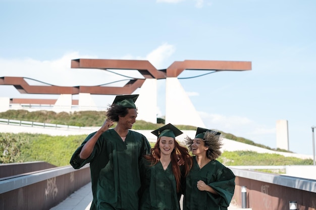 Educação: Aumento de Matrículas e Políticas de Acesso no Ensino Superior
