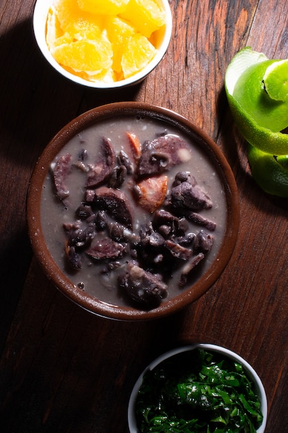 Guia da Feijoada Perfeita em 2025: Economize Tempo e Ingredientes!