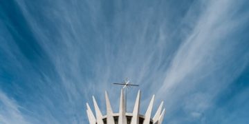 Reforma Tributária 2025: Impactos e Mudanças para Empresas e Pessoas - Cover Image