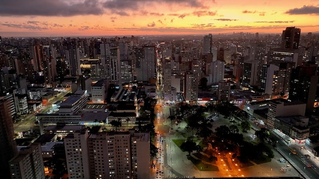 Taxa Selic em 10,75%: Impactos e Perspectivas para o Mercado Financeiro