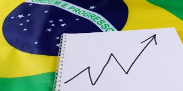 Taxa Selic em 10,75%: Impacto no Mercado Financeiro Brasileiro Taxa Selic em 10,75%: Impacto no Mercado Financeiro Brasileiro - Cover Image